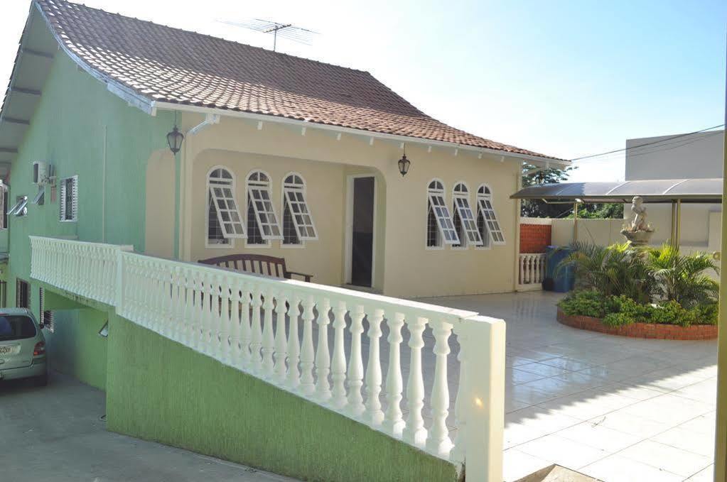 פוז דו איגואסו Iguassu Guest House מראה חיצוני תמונה